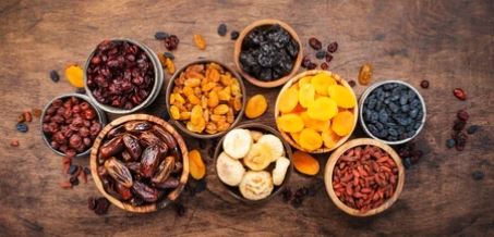 روش های خشک کردن میوه از سنتی تا مدرن 3 میوه خشک