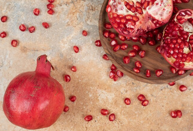 آشنایی با دستگاه انار دانه کن + کاربرد آن 1 آشنایی با دستگاه انار دانه کن - آریا تجهیزات