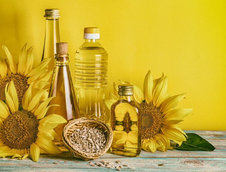 تبدیل تخم آفتابگردان به روغن | با دستگاه روغن گیری 1 تبدیل تخم آفتابگردان به روغن - آریا تجهیزات